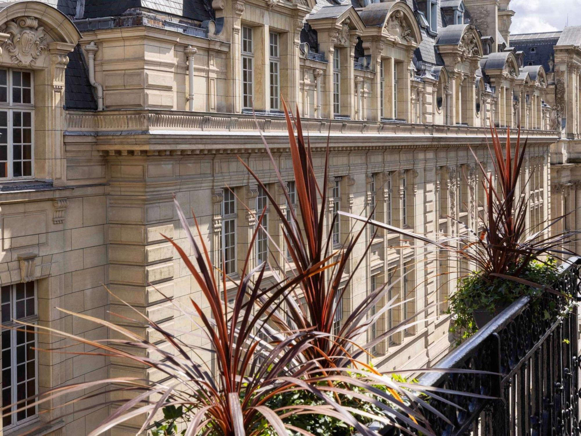 Hotel Mercure La Sorbonne Saint-Germain-Des-Pres Paris Exterior photo